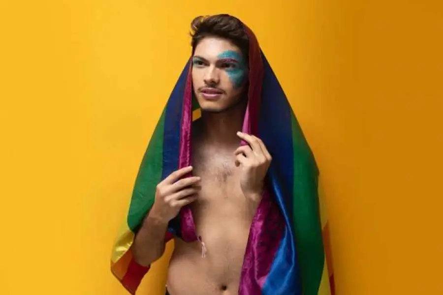 Alla scoperta del Cazzo di un Trans